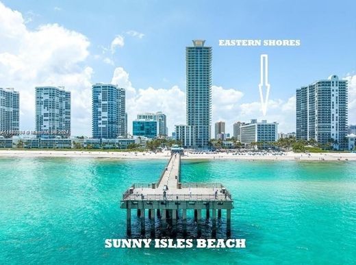 مجمع شقق ﻓﻲ North Miami Beach, Miami-Dade County