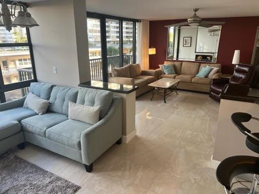 Complesso residenziale a Hallandale Beach, Broward County