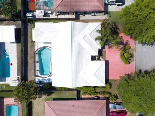 Villa in Coral Springs, Broward County