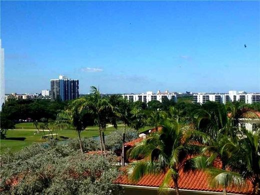 Residential complexes in Aventura, Miami-Dade