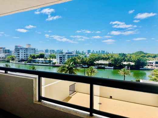 Complesso residenziale a Miami Beach, Miami-Dade County