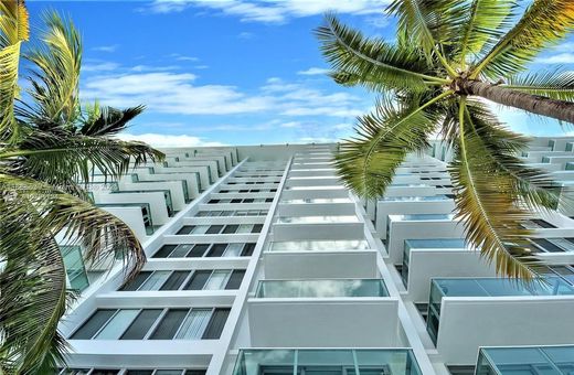 Complesso residenziale a Miami Beach, Miami-Dade County