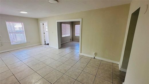 Villa in North Miami Beach, Miami-Dade County