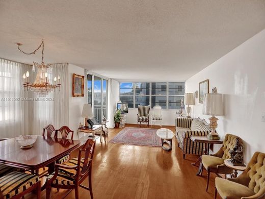 公寓楼  Aventura, Miami-Dade County