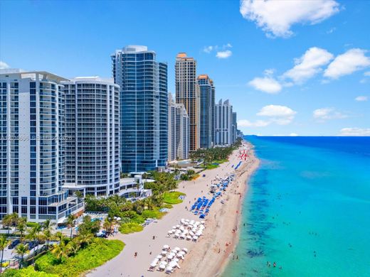 Residential complexes in Sunny Isles Beach, Miami-Dade