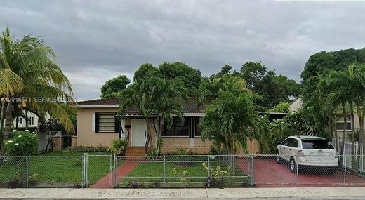 Villa en Hialeah, Miami-Dade County