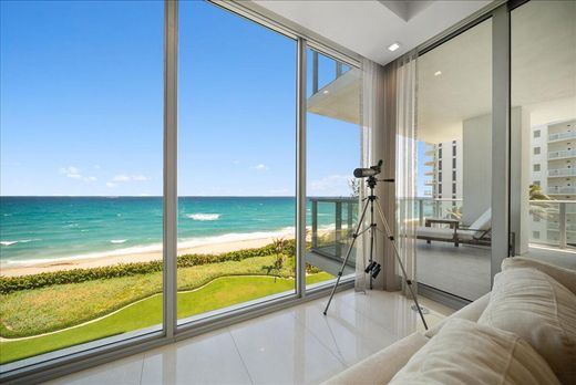 Residential complexes for rent in Palm Beach Shores