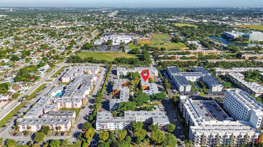 Complesso residenziale a Miami, Miami-Dade County