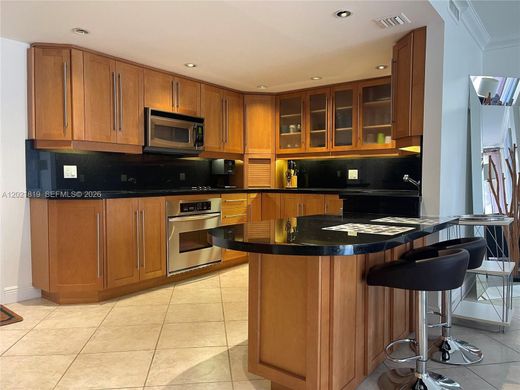 Residential complexes in Key Biscayne, Miami-Dade
