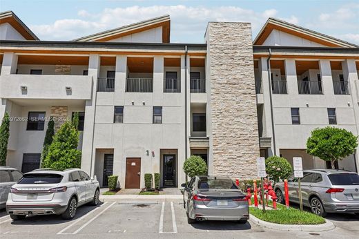 Residential complexes in Doral, Miami-Dade