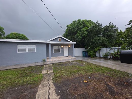 Villa in Miami Heights Trailer Park, Miami-Dade County