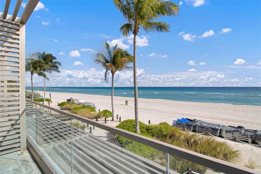 Residential complexes in Sunny Isles Beach, Miami-Dade