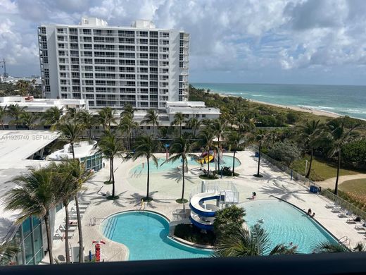 公寓楼  Surfside, Miami-Dade County