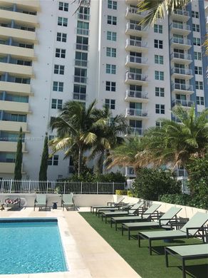 Complesso residenziale a Coral Gables, Miami-Dade County