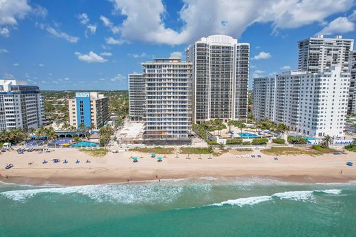 Residential complexes in Fort Lauderdale, Broward County