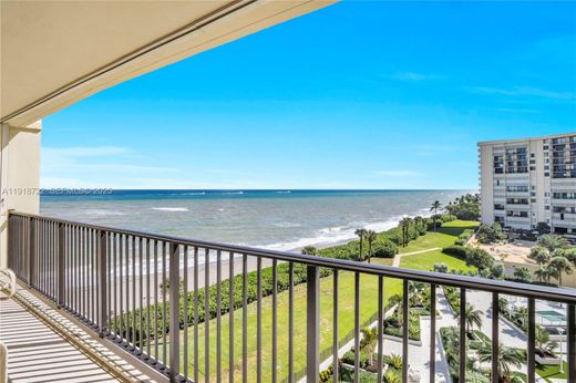 Residential complexes in Jupiter, Palm Beach