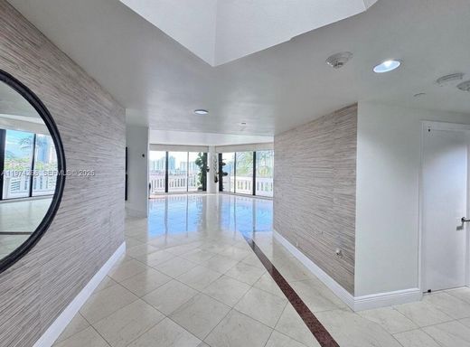 Komplex apartman Aventura, Miami-Dade County
