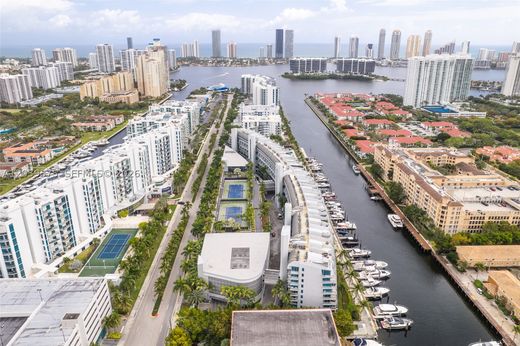 Residential complexes in Aventura, Miami-Dade