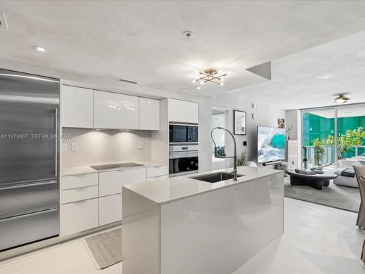 Complexos residenciais - Bay Harbor Islands, Miami-Dade County