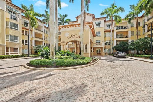 Residential complexes in Weston, Broward County