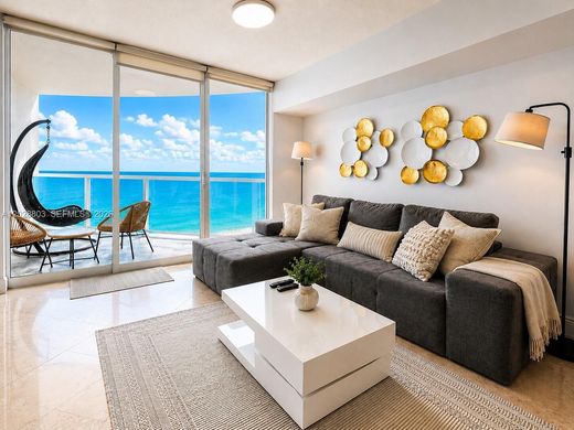 Complexes résidentiels à Sunny Isles Beach, Comté de Miami-Dade