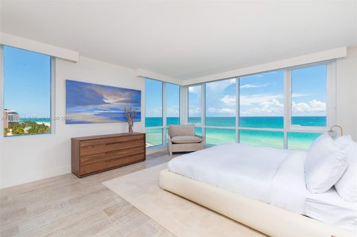 Residential complexes in Miami Beach, Miami-Dade
