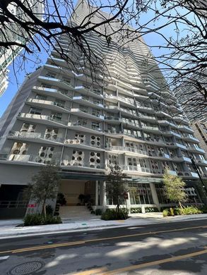Komplex apartman Miami, Miami-Dade County