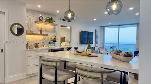 Complexes résidentiels à Miami Beach, Comté de Miami-Dade