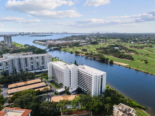 Complexes résidentiels à North Palm Beach, Comté de Palm Beach