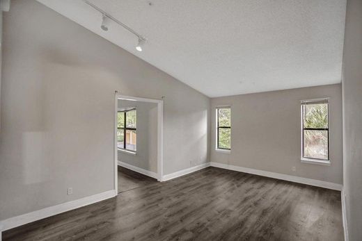 公寓楼  Boynton Beach, Palm Beach County