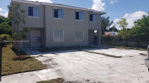 Hôtel particulier à Miami Heights Trailer Park, Comté de Miami-Dade