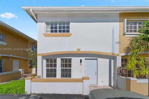 Şehir evi  Miami, Miami-Dade County