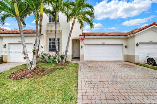 Townhouse in Miramar, Broward County