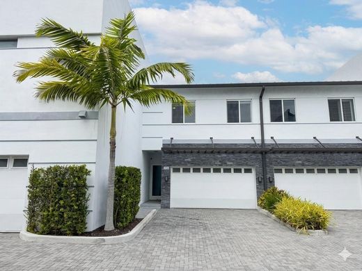 Townhouse in Fort Lauderdale, Broward County