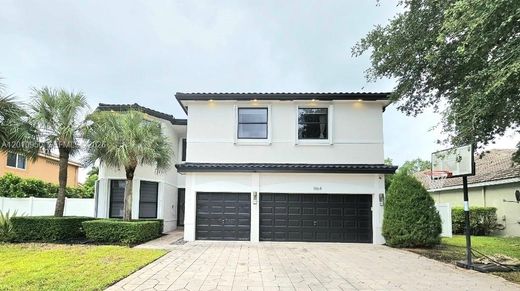 Villa in Pembroke Pines, Broward County