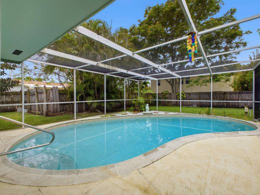 Residential complexes in Oakland Park, Broward County