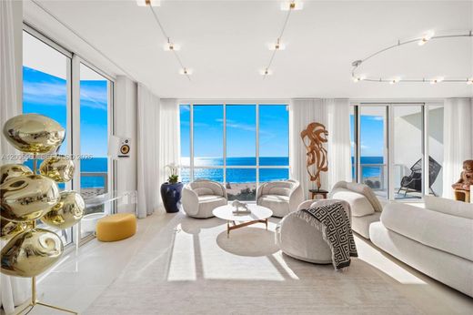 Residential complexes in Miami Beach, Miami-Dade