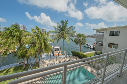 Complesso residenziale a Hallandale Beach, Broward County