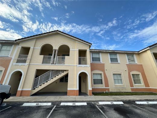 Residential complexes in Homestead, Miami-Dade