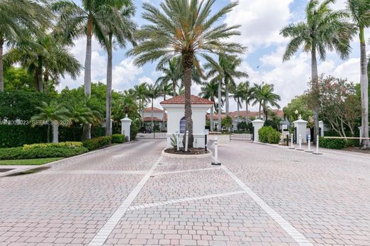 Residential complexes in Boynton Beach, Palm Beach