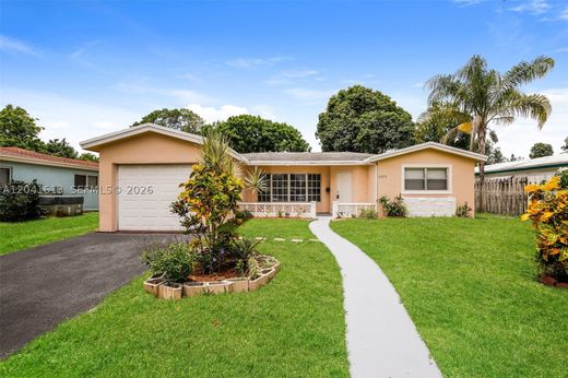 Villa in Lauderdale Lakes, Broward County