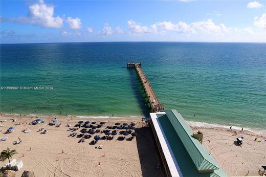 Residential complexes in Sunny Isles Beach, Miami-Dade