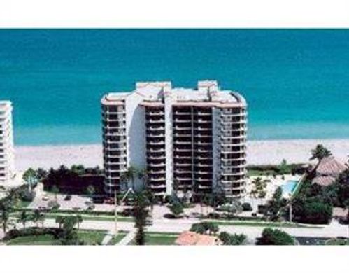 Residential complexes in Juno Beach, Palm Beach
