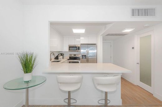 Complexes résidentiels à Miami Beach, Comté de Miami-Dade