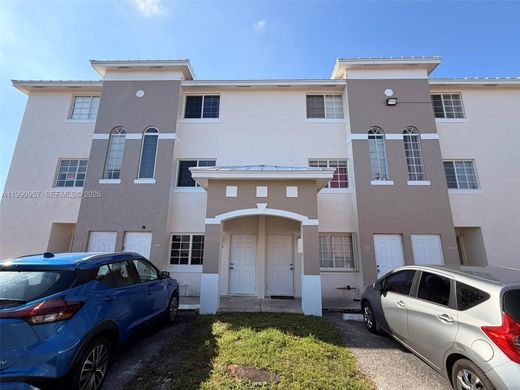 Complesso residenziale a Miami Terrace Mobile Home, Miami-Dade County