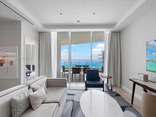 Residential complexes in Fort Lauderdale, Broward County