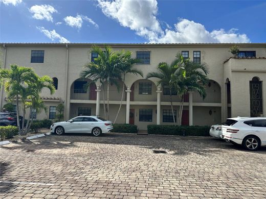 Residential complexes in Wilton Manors, Broward County