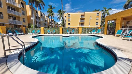 Residential complexes in Dania Beach, Broward County