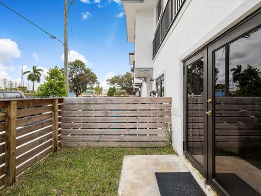 Homestead, Miami-Dade Countyのタウンハウス