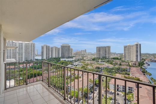 Жилой комплекс, Aventura, Miami-Dade County